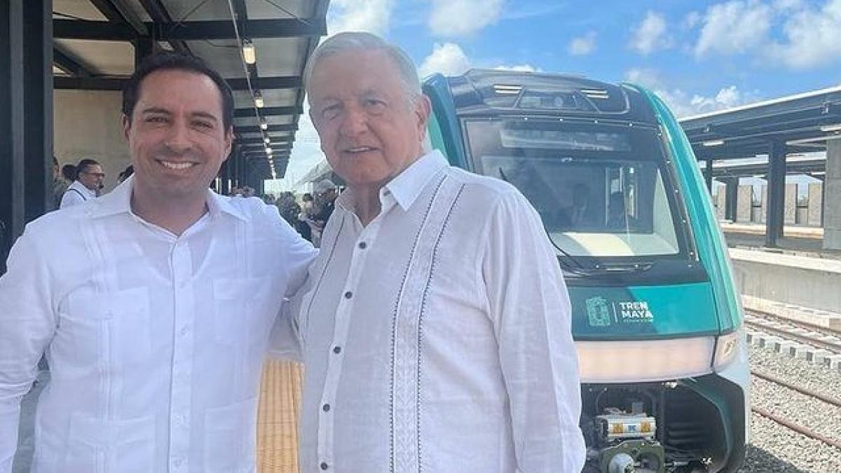 AMLO prueba Tren Maya por segundo día; lo acompañan su hijo y gobernador de Yucatán