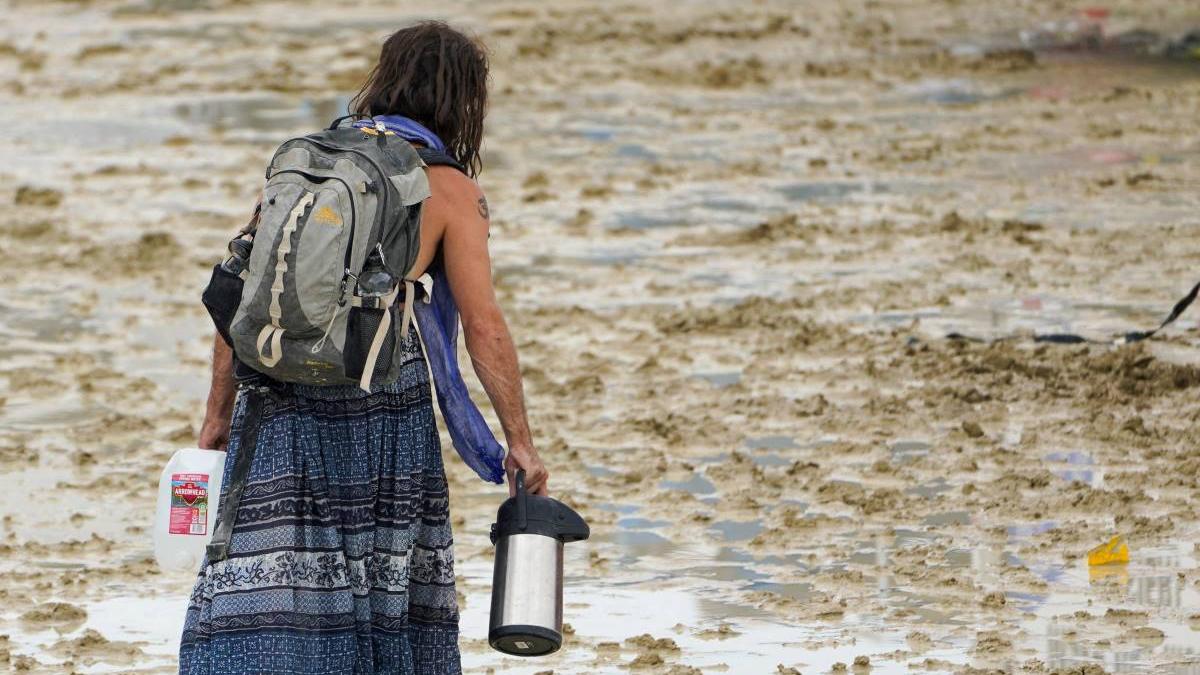 Festival Burning Man de Nevada deja un muerto y miles de personas atrapadas en el barro y la lluvia