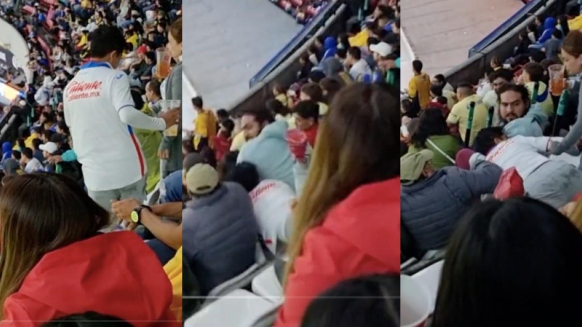 Fan del Cruz Azul resbala de las gradas del Estadio Azteca y sufre un horrible accidente (VIDEO)