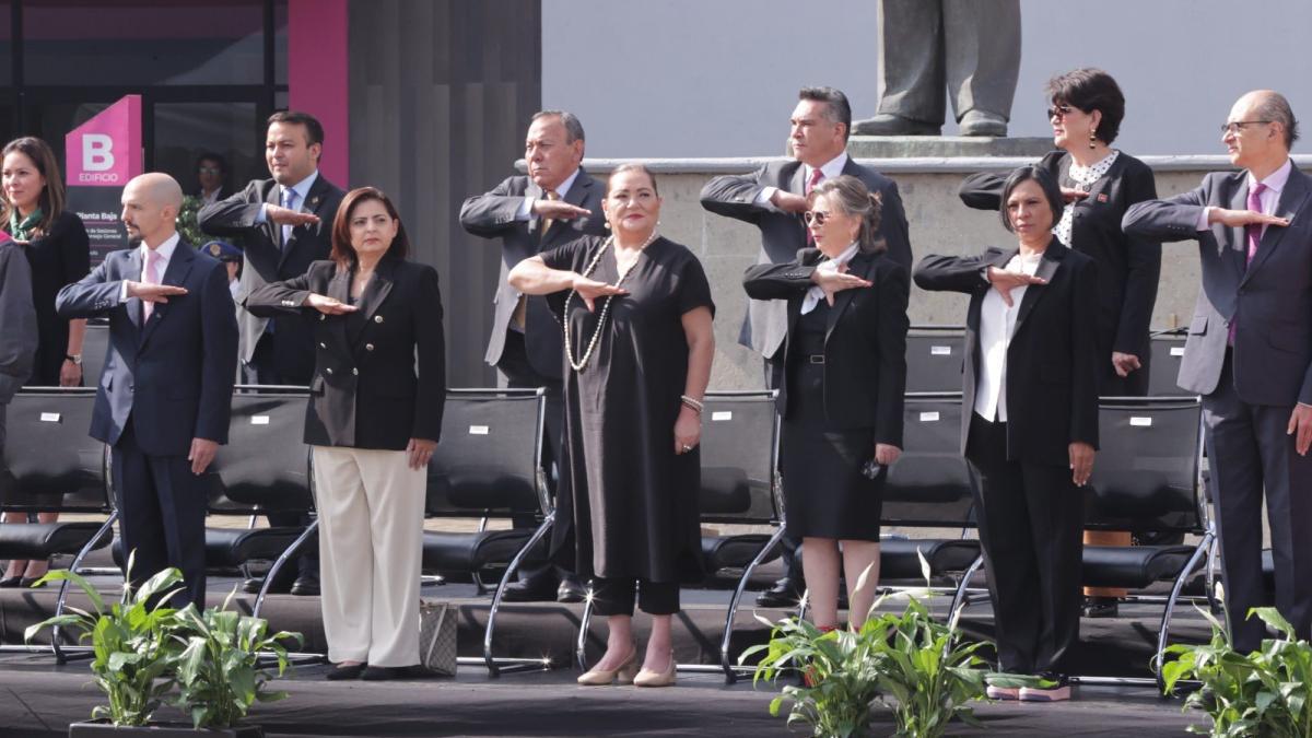 Con ceremonia cívica, INE declara el inicio del proceso electoral federal