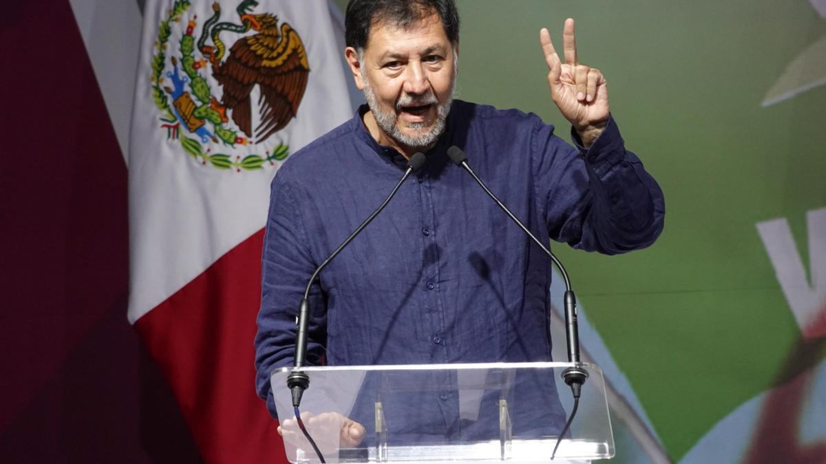 Noroña plantea una 'nueva Constitución'; desea presidir un 'Poder Constituyente'