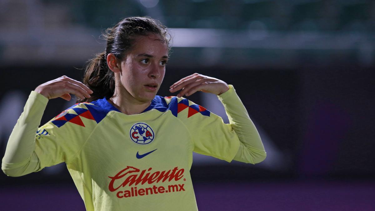 VIDEO: Narradora de ESPN es reventada por confundir a futbolista de la Liga MX con jugadora del América