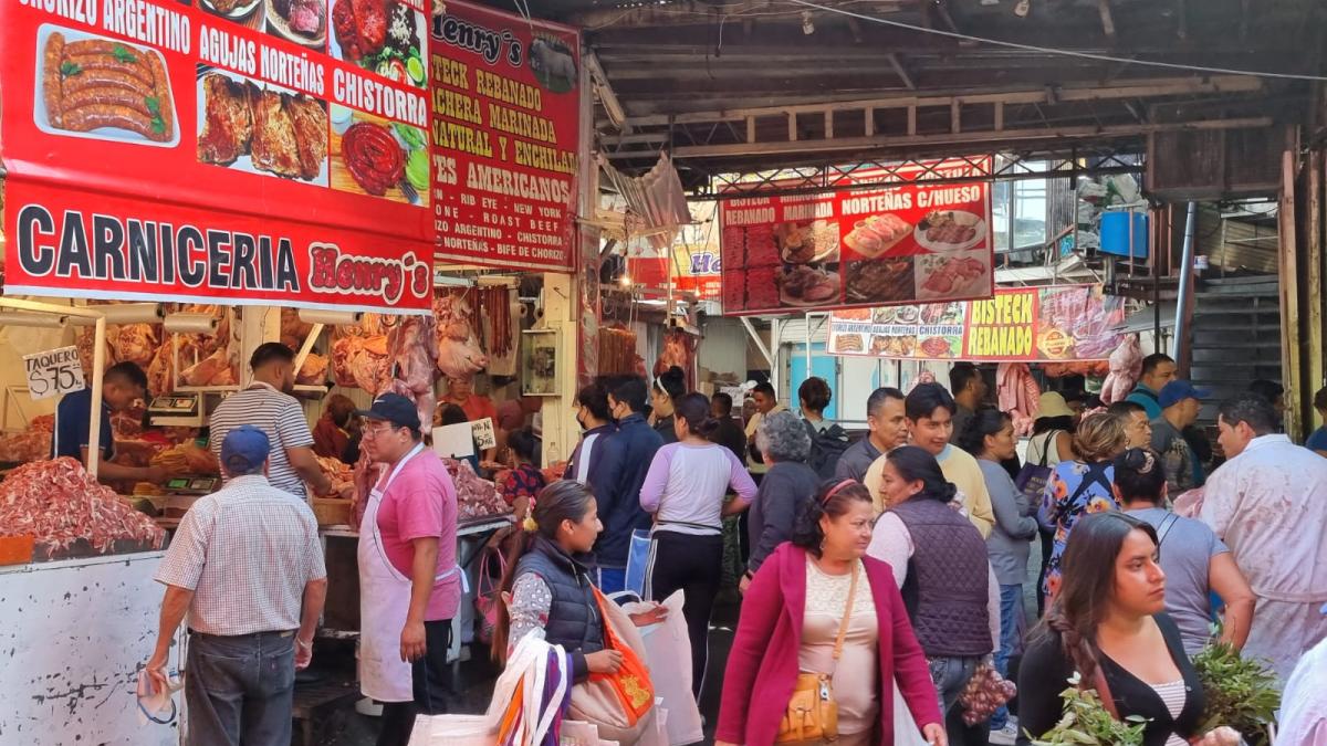 Mercados, saturados por la cena del Grito