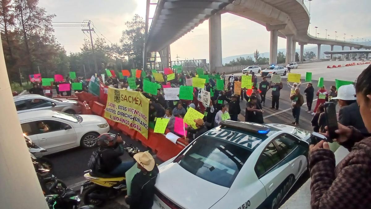 Tras 3 horas de colapsar el tránsito, vecinos retiran bloqueo en la México-Cuernavaca