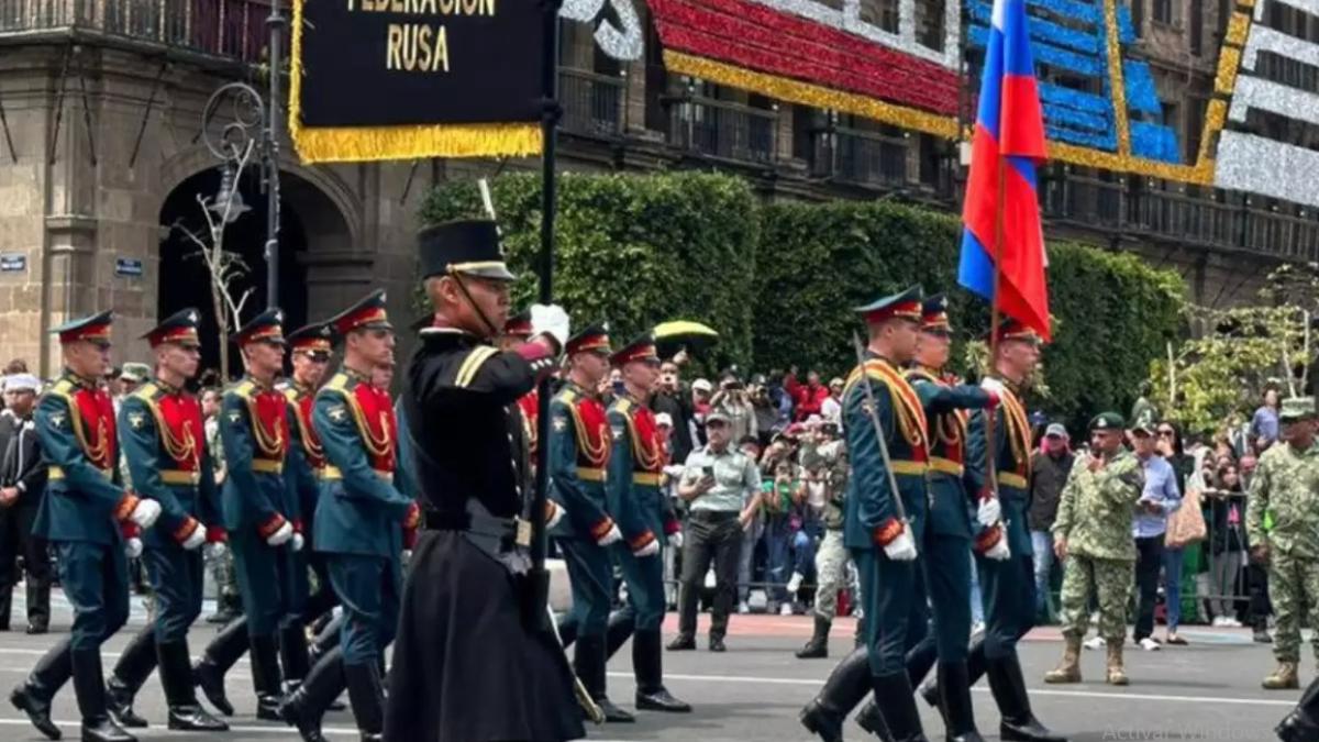 Reprochan participación de ejército ruso en Desfile Militar: "Es un insulto y grave", señalan priistas