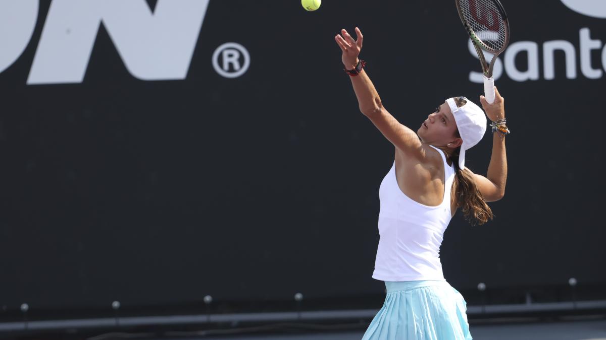 WTA Guadalajara Open AKRON 2023: Emiliana Arango vence a Sloane Stephens y accede a octavos de final