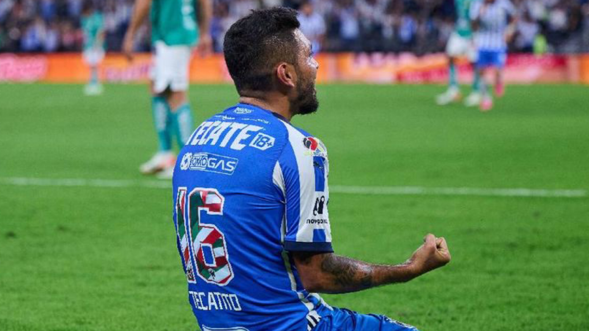 Rayados de Monterrey: "Tecatito" Corona regresó a la Liga MX y comenzaron los problemas para él