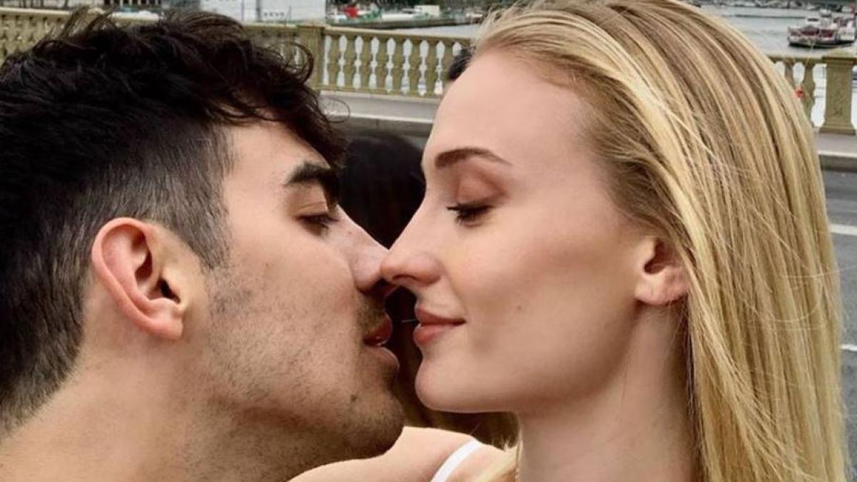 Revelan que que Sophie Turner demandó a Joe Jonas por quitarle a sus hijas 'injustamente'