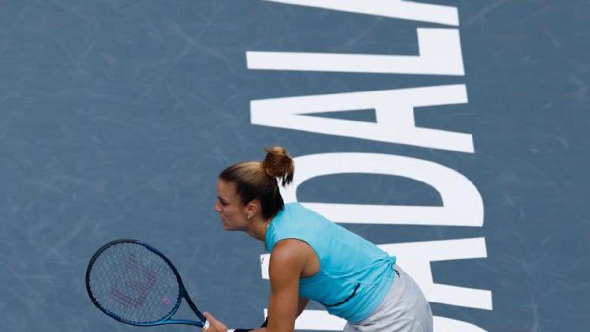 WTA Guadalajara Open AKRON 2023: Maria Sakkari derrota a Emiliana Arango y es la última semifinalista