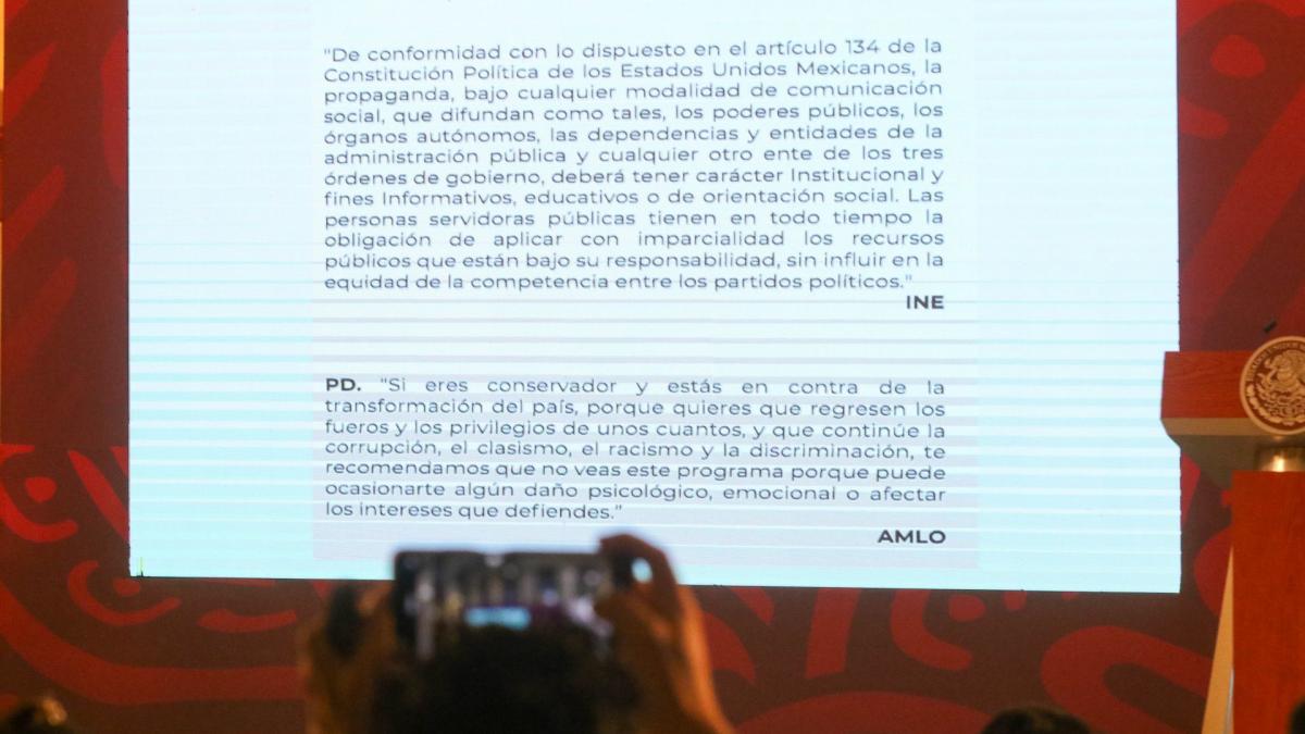 INE ordena a AMLO quitar 'posdata' de mañaneras