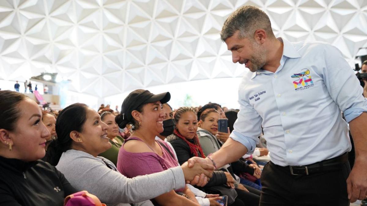 Pone Mauricio Tabe primero a las mujeres en programas sociales; pide que sea así en toda la CDMX