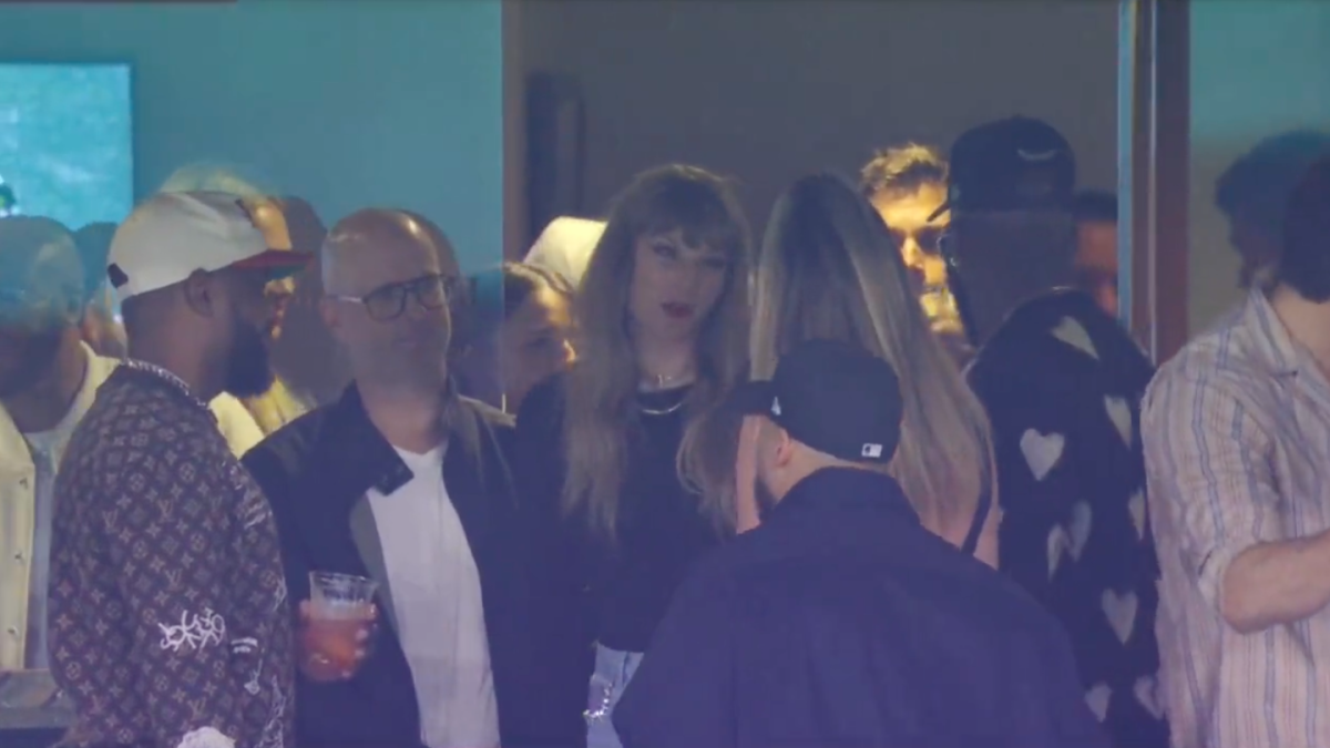 NFL: Taylor Swift llega a ver a Travis Kelce y a los Chiefs acompañada de grandes estrellas de Hollywood