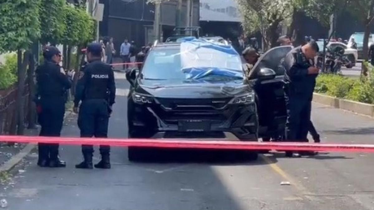 VIDEO | Asesinan a persona dentro de camioneta de lujo sobre Barranca del Muerto