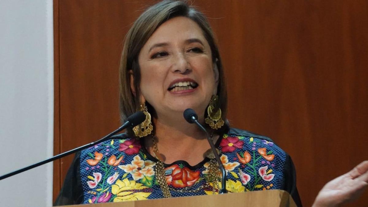 Xóchitl Gálvez comparece ante Comité de Ética de la UNAM; ofrece argumentos de su título