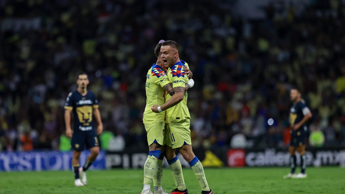 AMÉRICA: Jonathan Rodríguez hace la Britney señal contra los Pumas en la celebración de las Águilas (VIDEO)