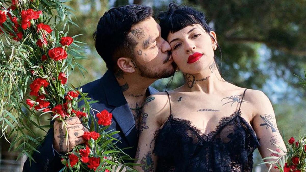 Cazzu y Christian Nodal publican FOTO que revelaría el nombre real de su bebé