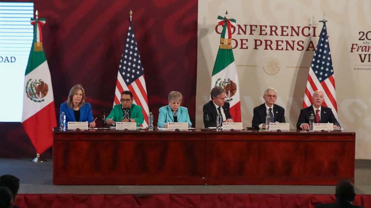 México y EU acuerdan establecer grupo mundial para combatir tráfico ilegal de precursores de fentanilo