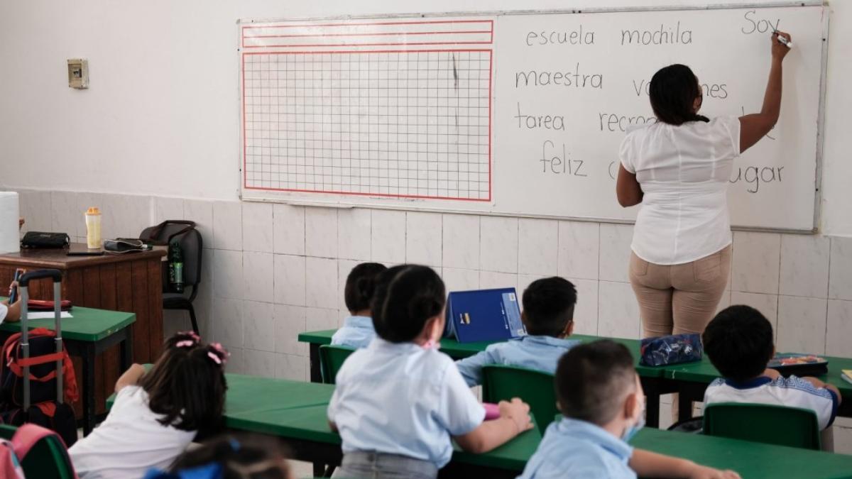 ¿Mañana 28 de noviembre hay clases? Esto dice el calendario de la SEP