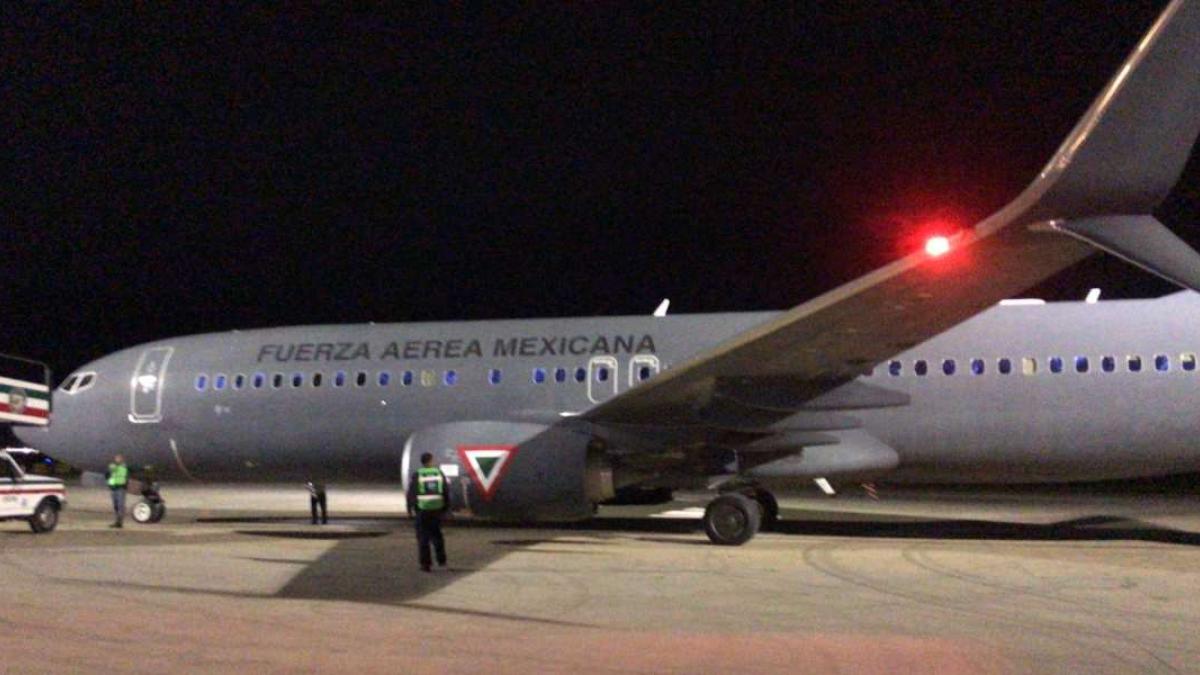 Aterriza en el AIFA el primer vuelo con mexicanos repatriados desde Israel