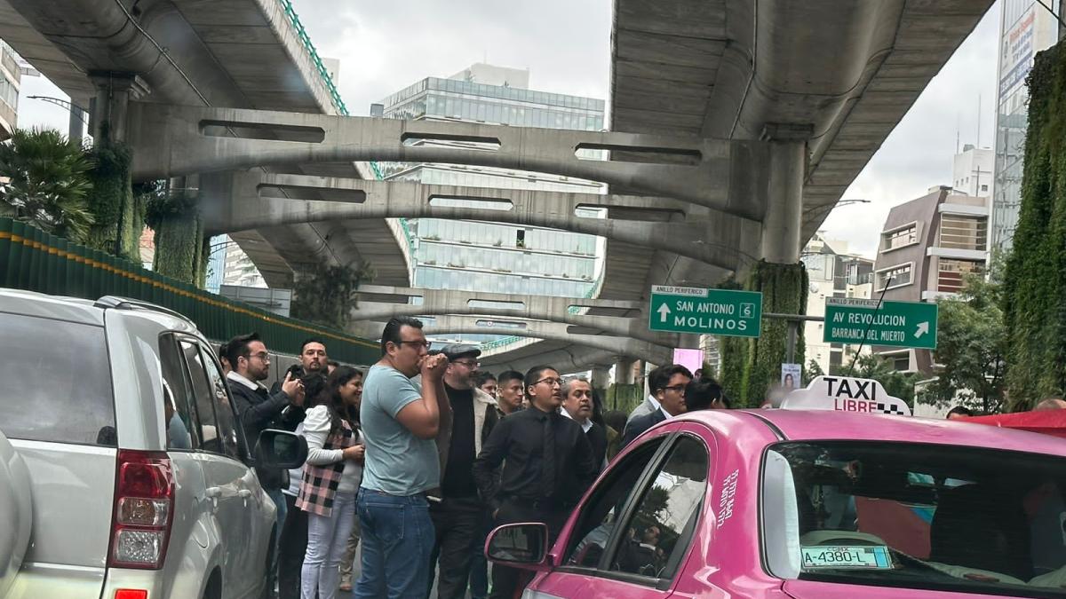 Trabajadores del Poder Judicial bloquean Insurgentes Sur; protestan por extinción de fideicomisos