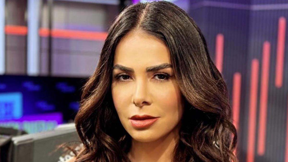 Vanessa Arias aparece con la cara rasguñada y dice que la atacaron los fantasmas