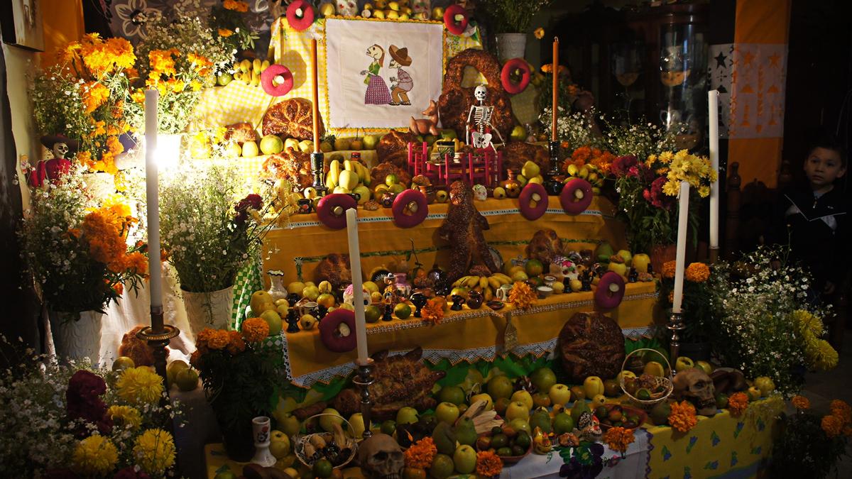 Día de Muertos: fechas, significado, elementos que lleva la ofrenda y cuándo se pone