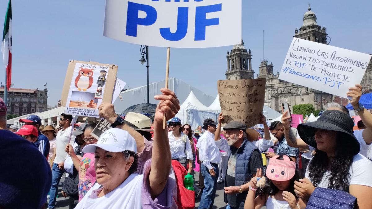 Trabajadores del Poder Judicial se manifiestan en 25 ciudades contra desaparición de fideicomisos