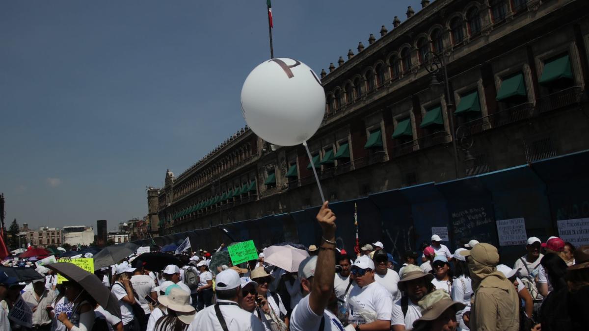 Cerca de 8 mil personas asistieron en CDMX a marcha de trabajadores del Poder Judicial