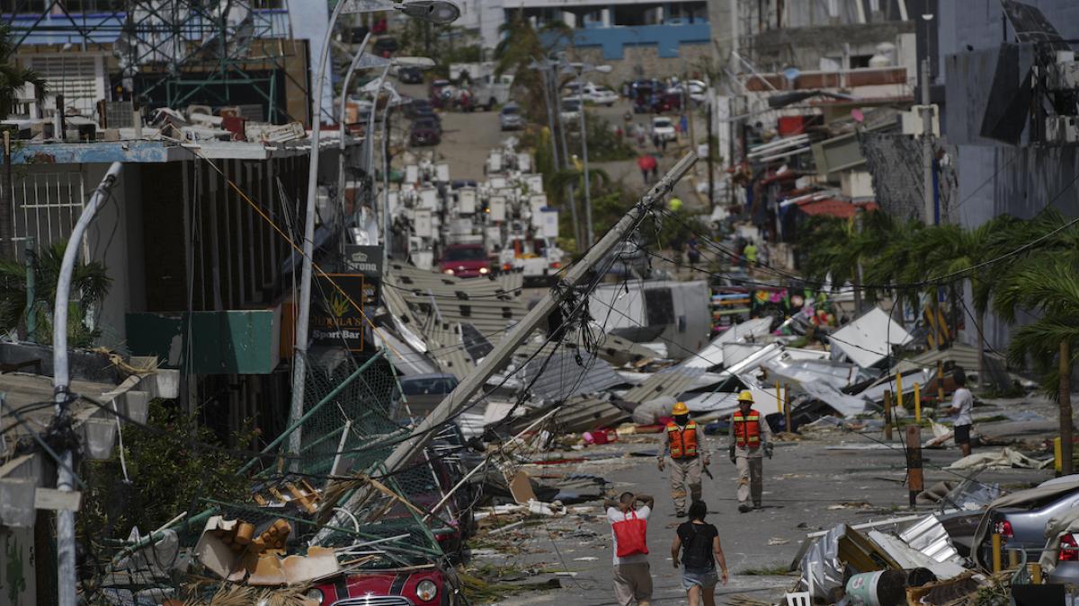 Huracán deja 27 muertos, 80% de daños en hoteles, 4 desaparecidos...