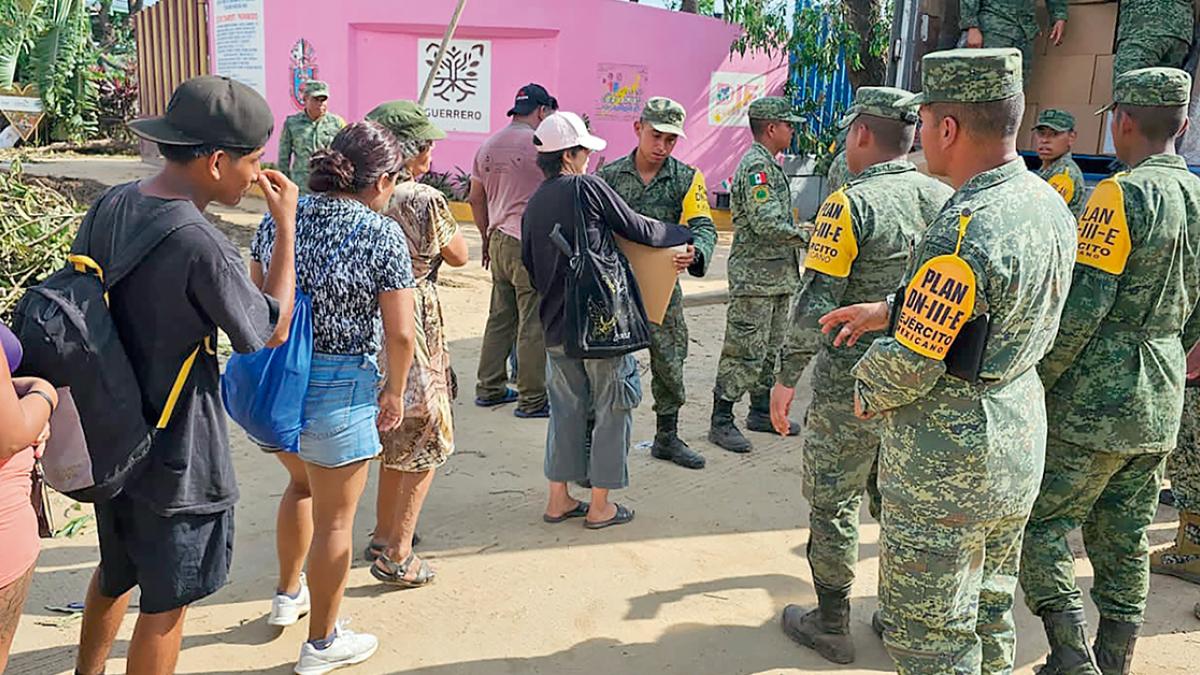 Ejército y Guardia Nacional toman control de apoyo para damnificados