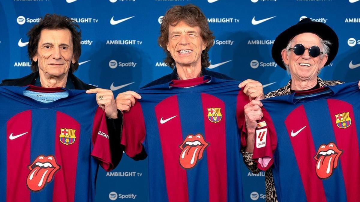¿Cómo consigo la playera del Barcelona con la lengua de los Rolling Stones y cuánto cuesta?