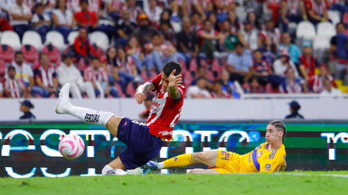 Liga MX: Marcelo Flores se estrena como goleador de Tigres en la victoria sobre Chivas (Video)