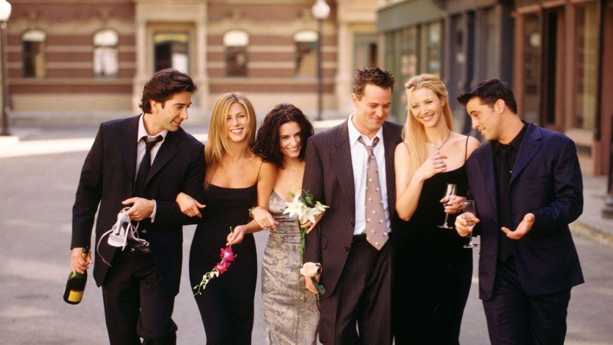 Por qué Jennifer Aniston y el elenco de Friends no han hablado de la muerte de Matthew Perry