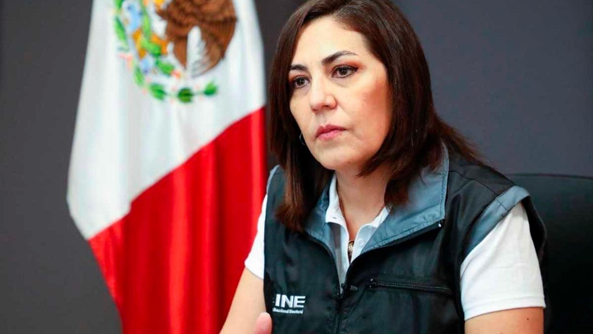 Claudia Zavala niega los señalamientos de AMLO