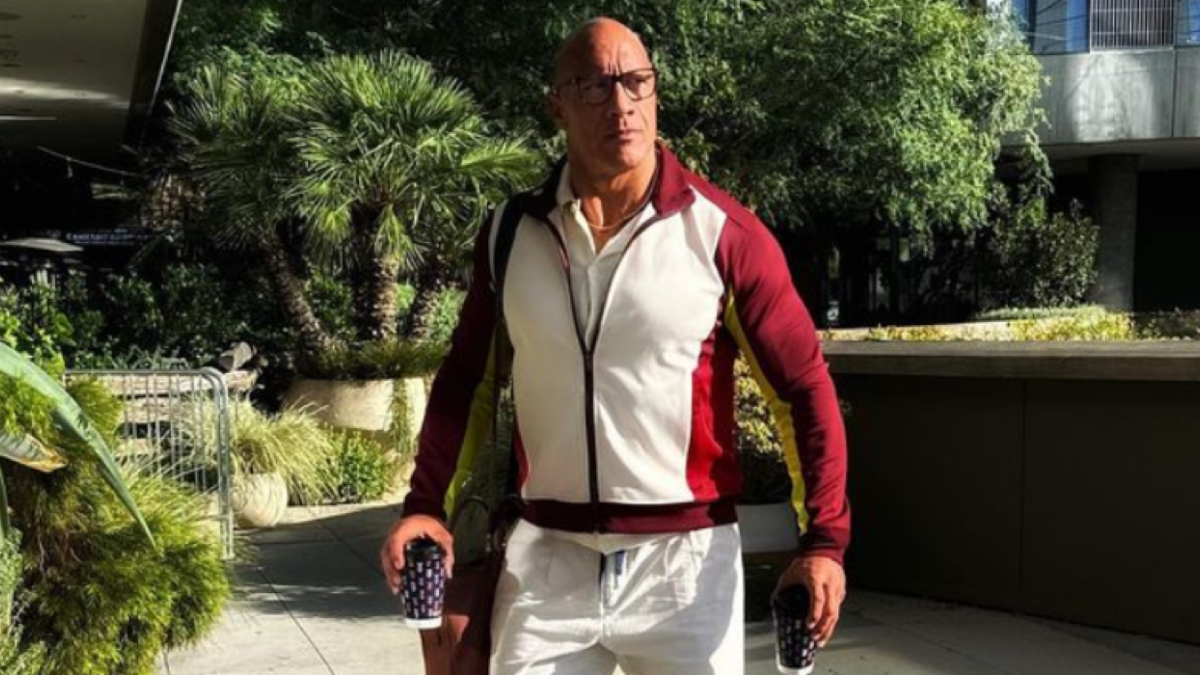 Dwayne ‘The Rock’ Johnson y su espectacular disfrazas de David Beckham; se robó el show en Hallowen (VIDEO)