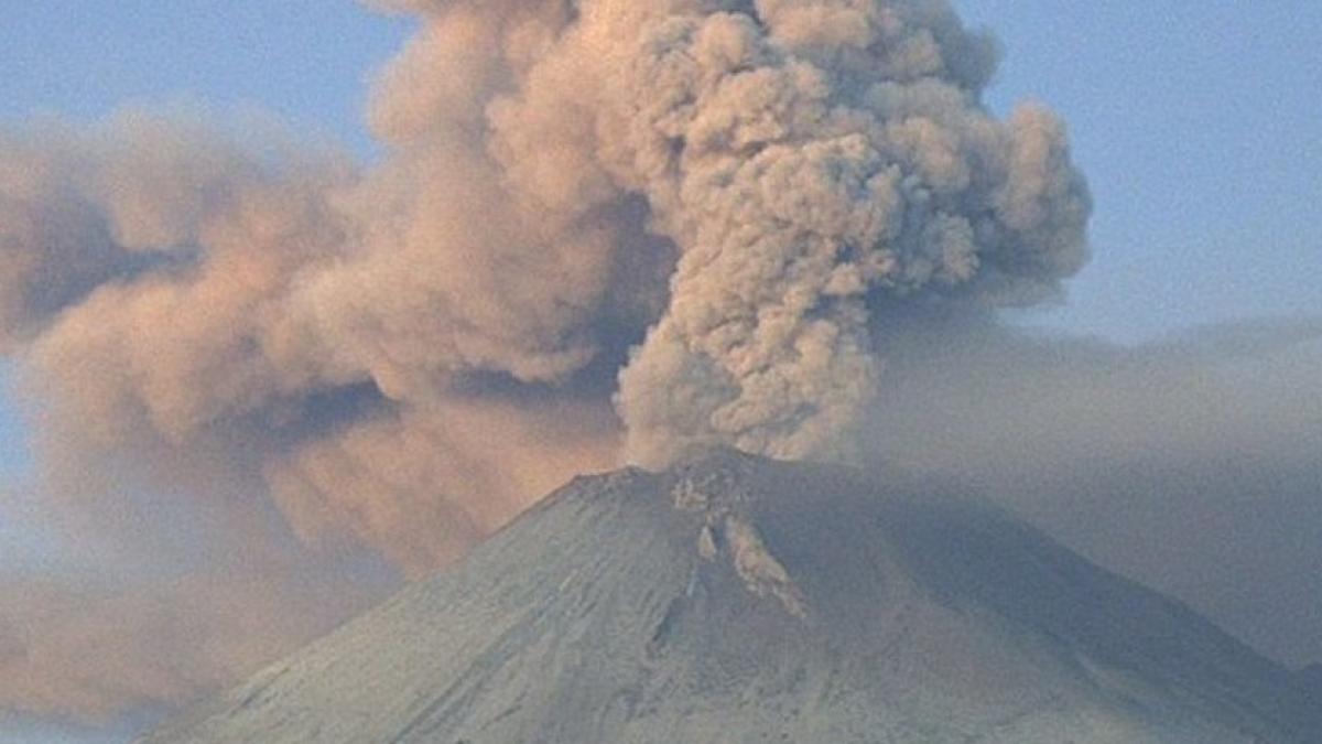 Prevén caída de ceniza del volcán Popocatépetl en CDMX