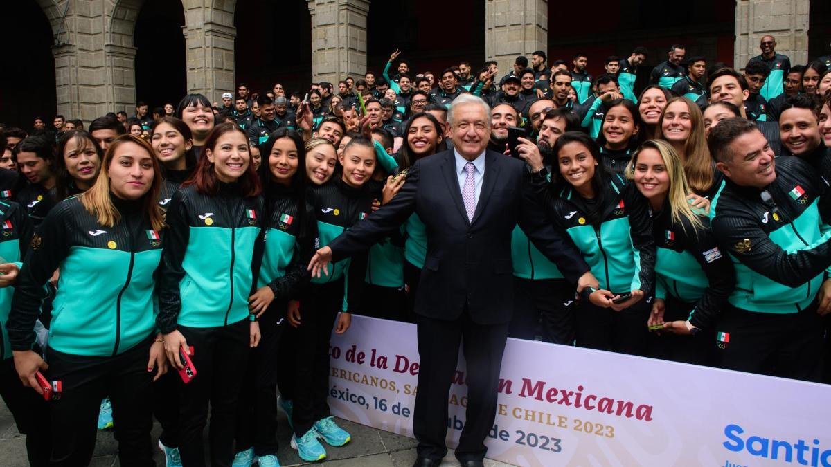 Juegos Panamericanos Santiago 2023: AMLO felicita a los deportistas mexicanos por su histórica actuación en Chile