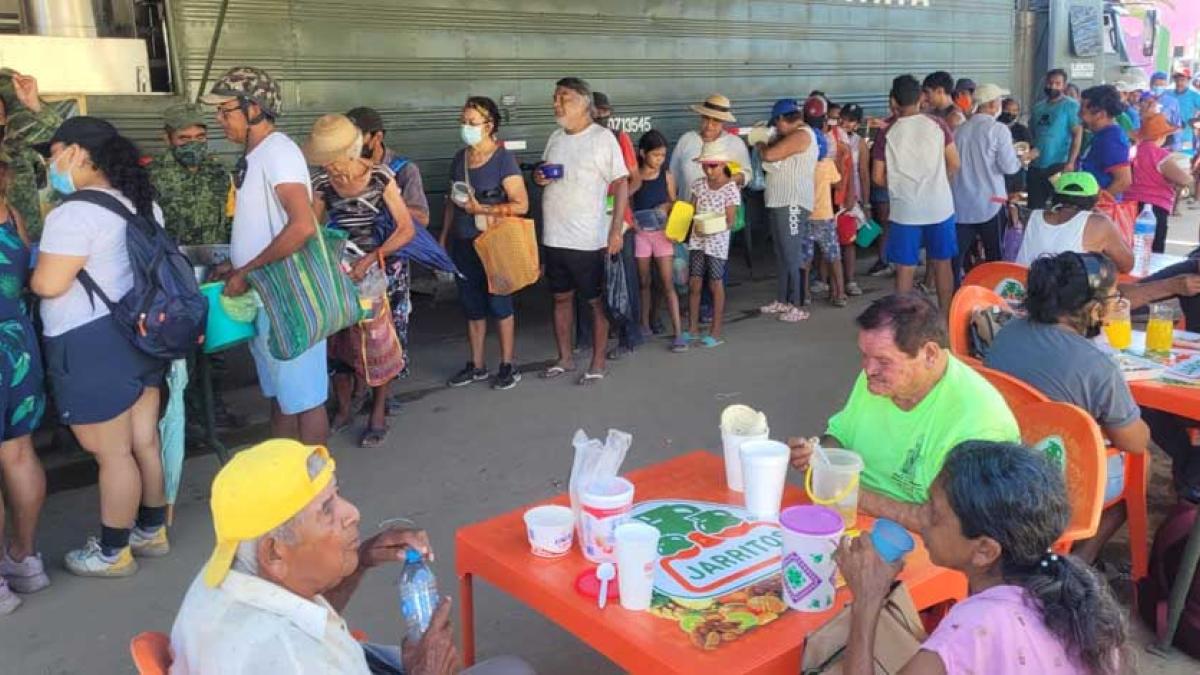 Detrás de caravana de Acapulco está gente del PRD y Xóchitl Gálvez, con fines politiqueros: AMLO