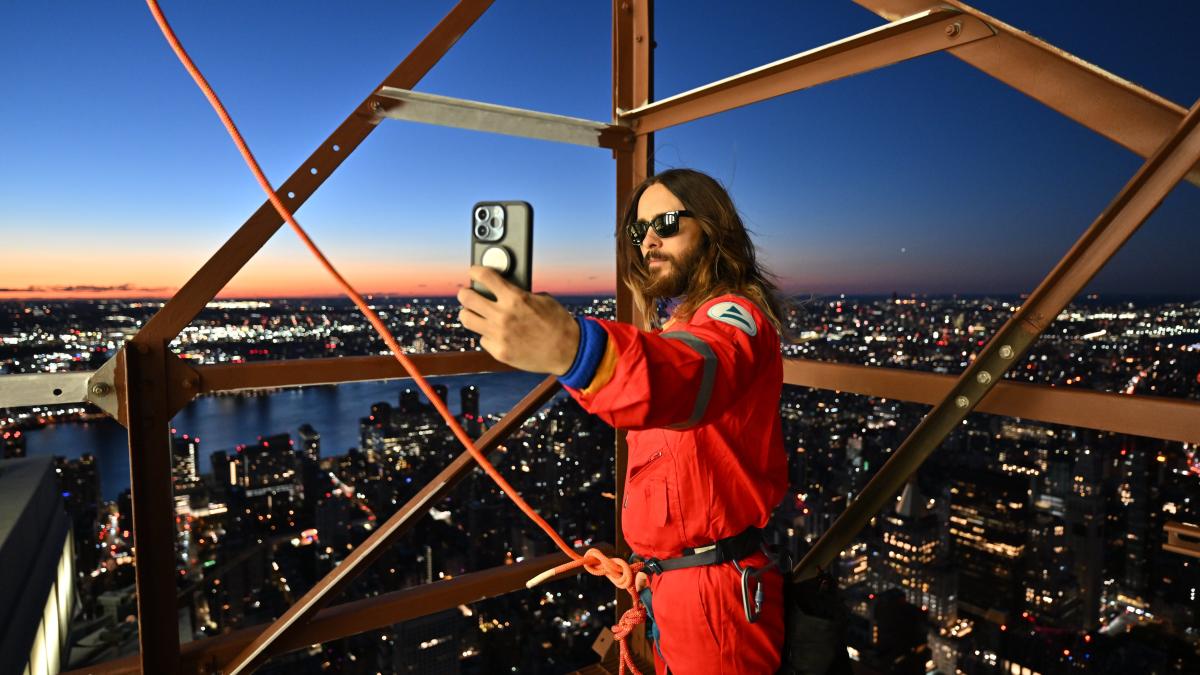 Jared Leto se convierte en Spider-Man y escala el Empire State (VIDEO)