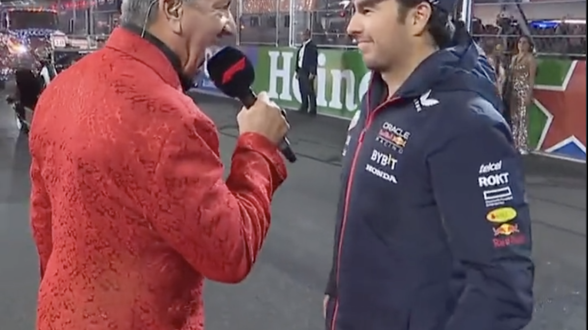 F1 | GP Las Vegas: Checo Pérez y su viral reacción en su presentación al estilo UFC (Video)