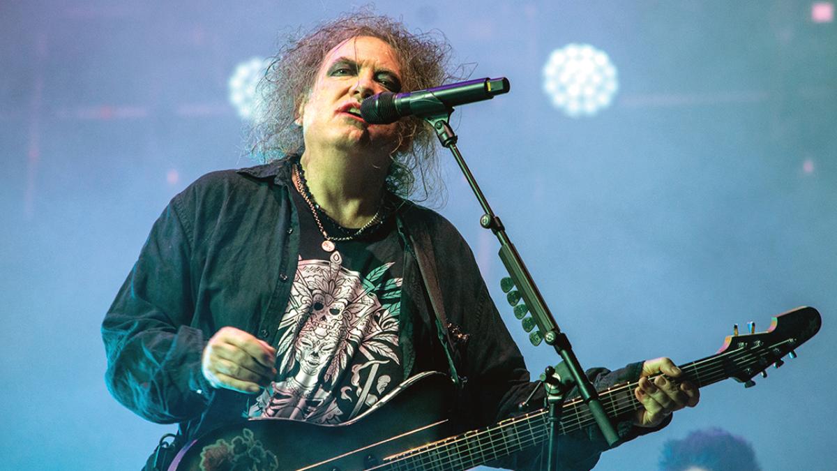 The Cure cierra el Corona capital con un melancólico show