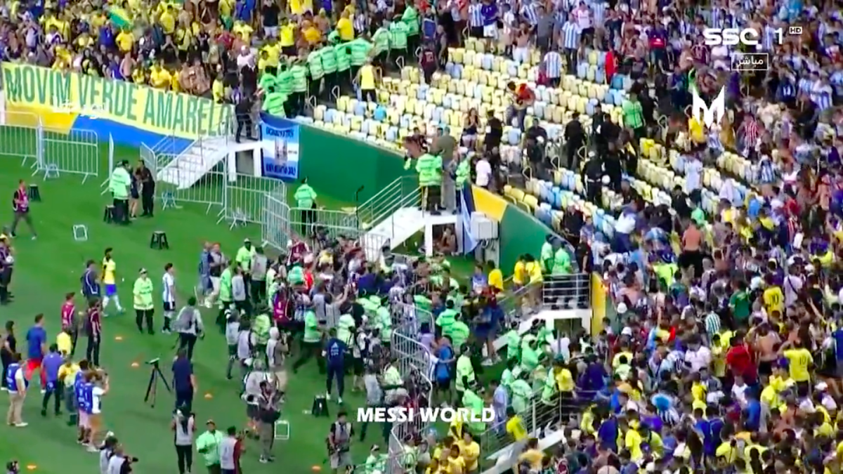 Brasil vs Argentina: Policías brasileños golpean brutalmente a fanáticos argentinos en el Maracaná, se suspende el juego (video)