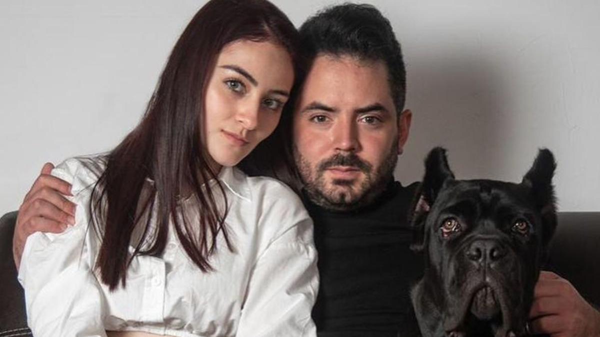 Novia de José Eduardo Derbez comparte VIDEO de él en mostrando sus partes íntimas en la nieve