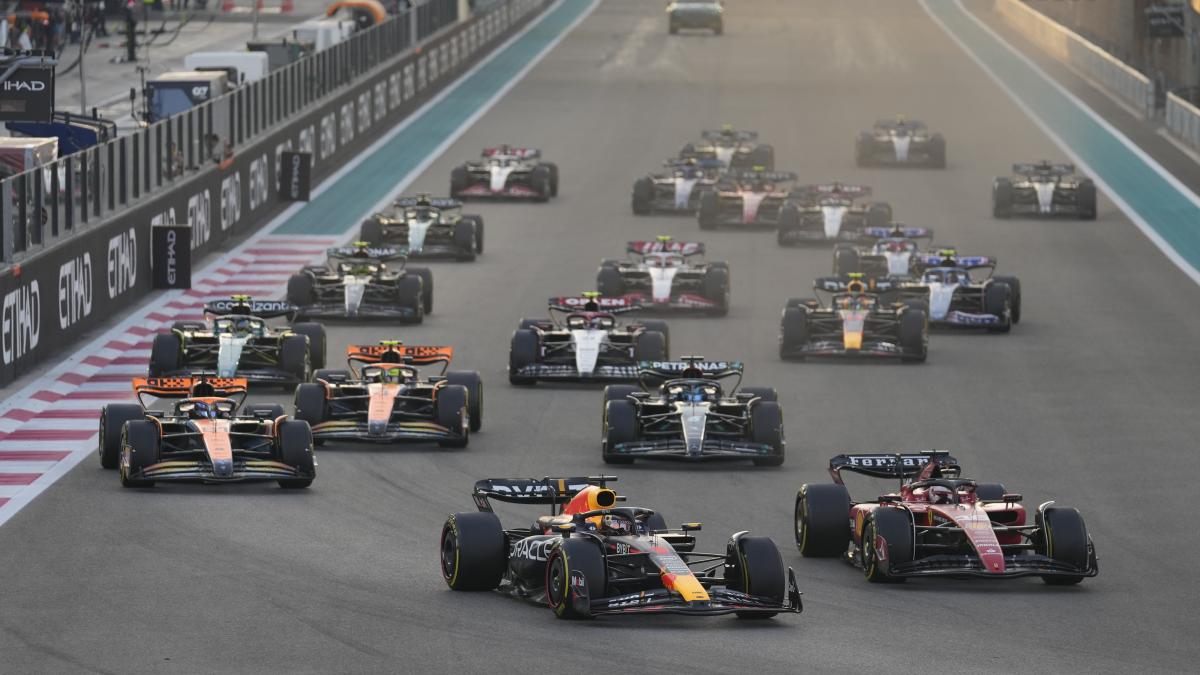 F1: Checo Pérez termina cuarto en el Gran Premio de Abu Dhabi; Resumen y ganador de la carrera (VIDEO)