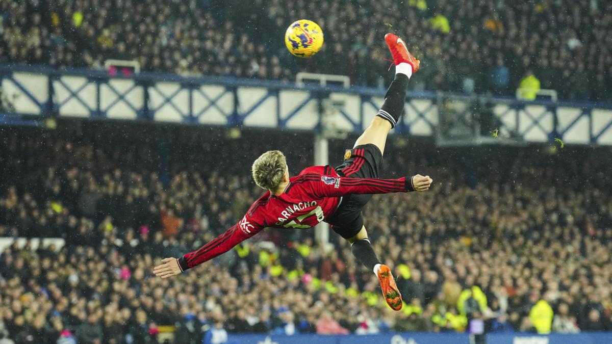 VIDEO: Alejandro Garnacho y el GOLAZO de otro planeta que es viral en redes