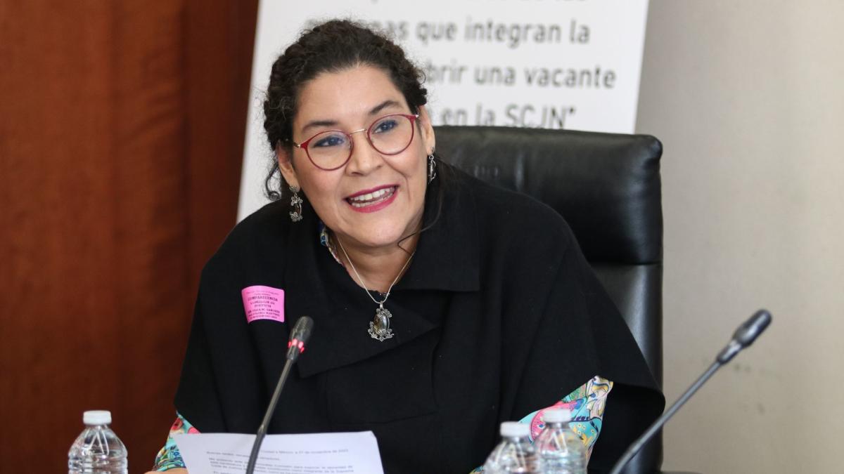 Lenia Batres niega que AMLO quiera ministros serviles; justifica reclamo presidencial contra miembros de la SCJN