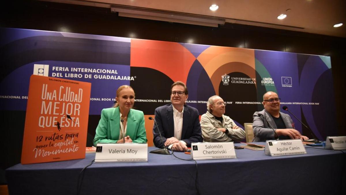 Salomón Chertorivski presenta 'Una ciudad mejor que ésta' en la Fil de Guadalajara