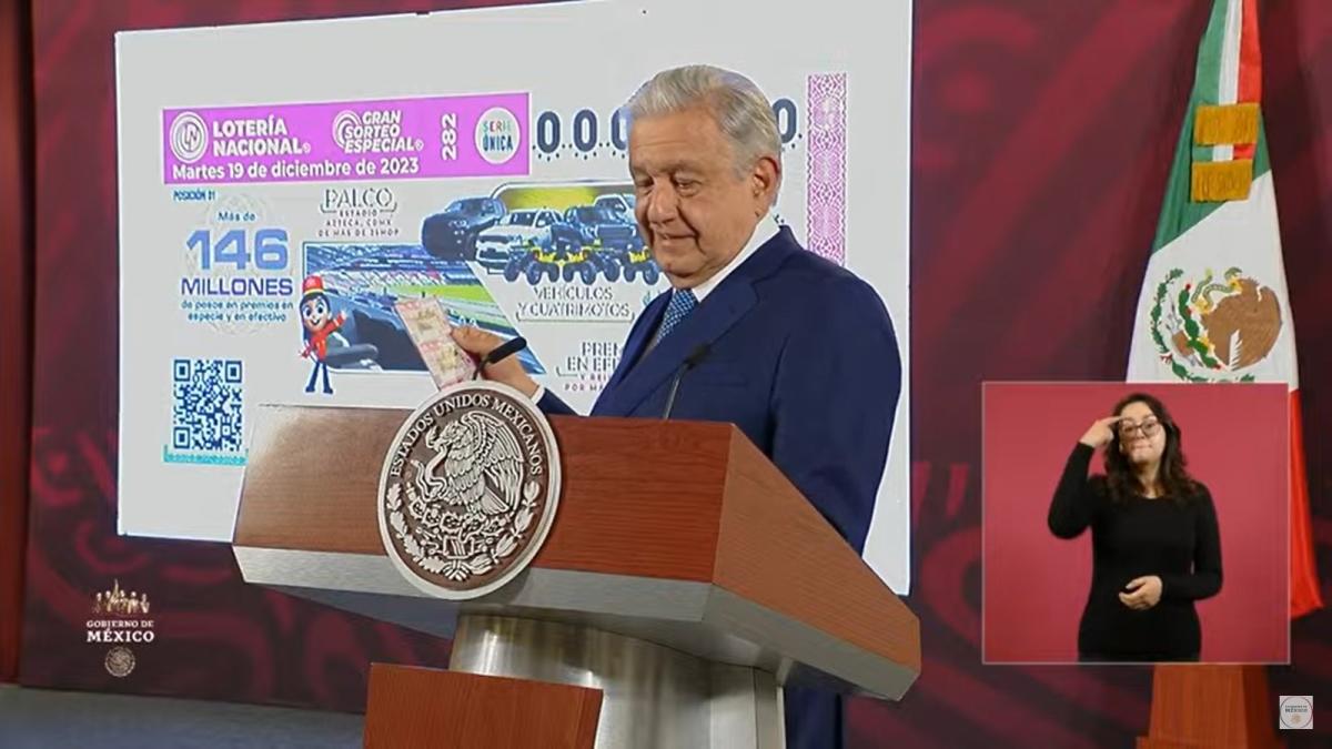 ¡Ponte atento! AMLO anuncia sorteo especial para rifar un palco en el Azteca y vehículos