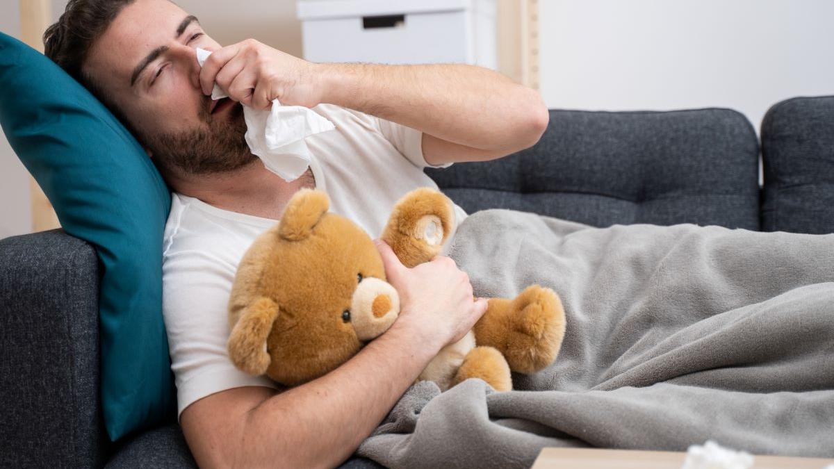 ¡No exageran! La gripa sí da más fuerte a los hombres, según la OMS