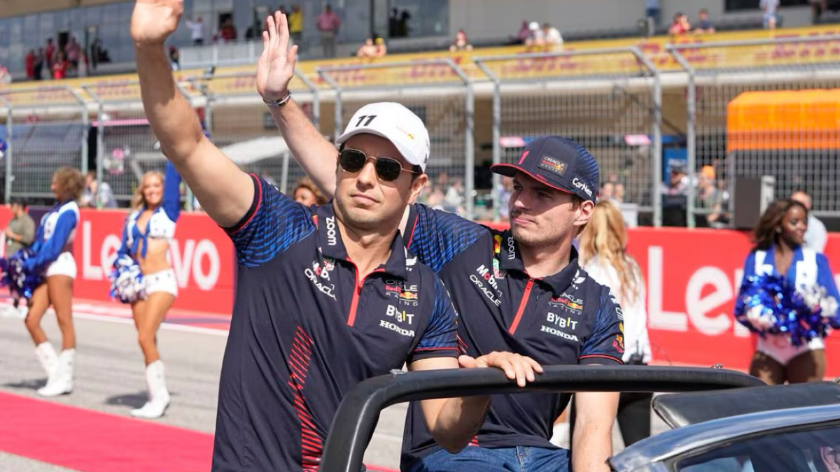 F1: Checo Pérez y el jugoso acuerdo comercial que lo obligaría a seguir en Red Bull